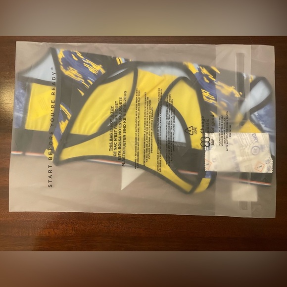 Fourlaps Circuit Sports Bra Twisted Acrylic Cerulean - Picture 5 of 6